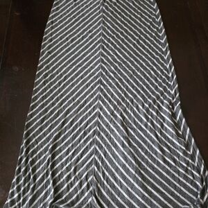 Max Studio Chevron Striped Gray Maxi Skirt